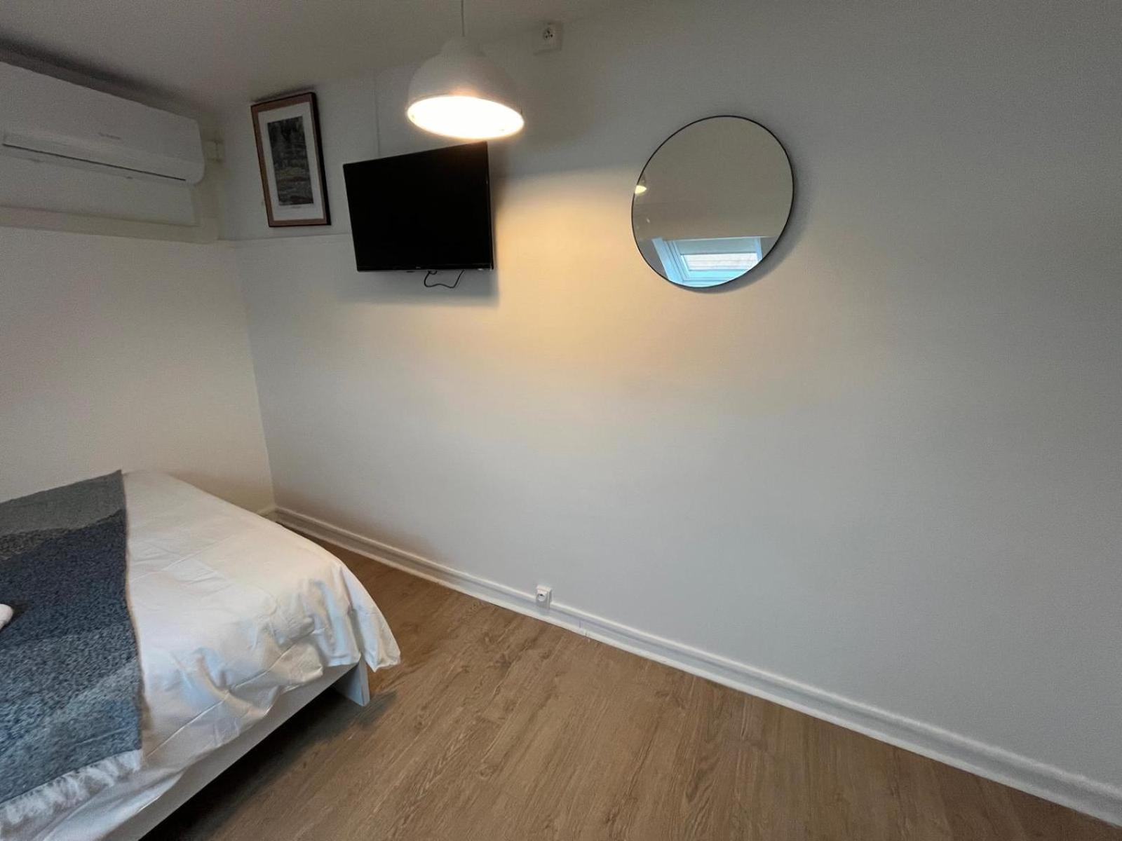 Chambre Tout Confort Hotel Limay Bilik gambar