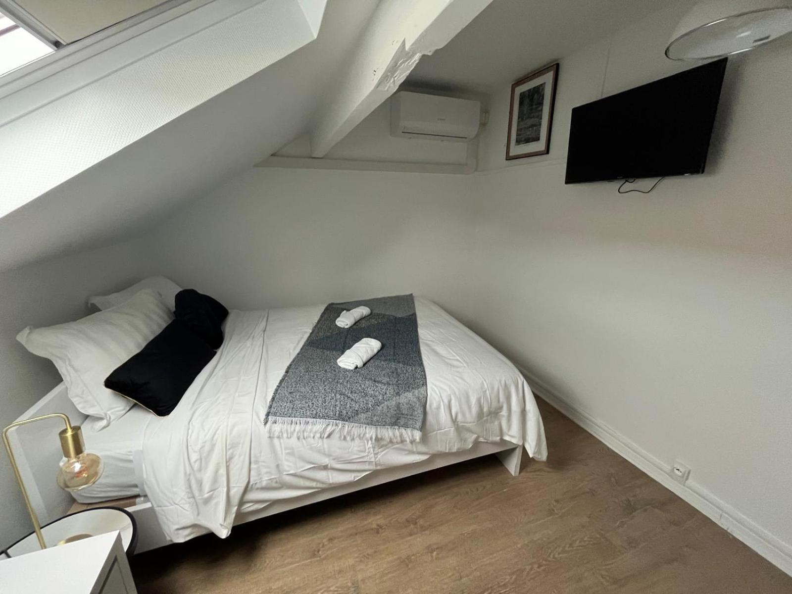 Chambre Tout Confort Hotel Limay Bilik gambar